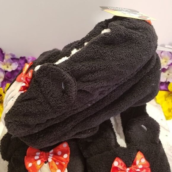 Disney Minnie Mouse Fuzzy Slippers Fleece Babba Red Bow Girl Shoe Rubber Sole - Picture 3 of 10